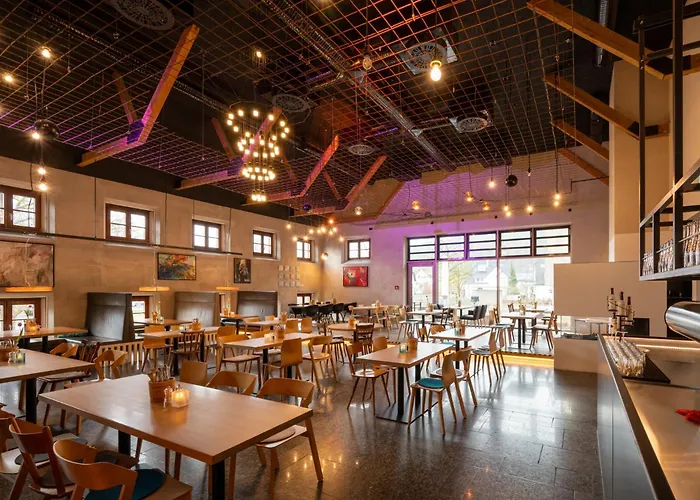 ホテル Klingenstein Akzent Wirtshaus Brauerei ブラウシュタイン